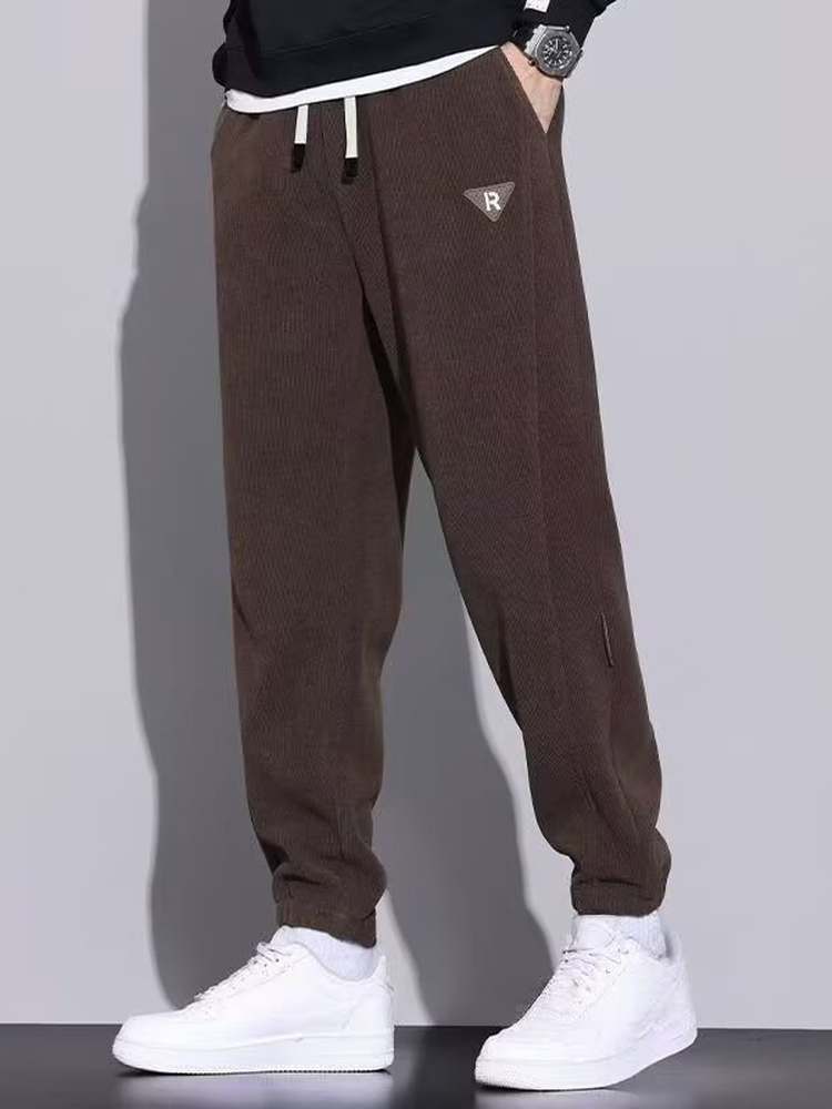 Męskie, ciepłe, zimowe spodnie – Corduroy Pant Warm recenzja i cena